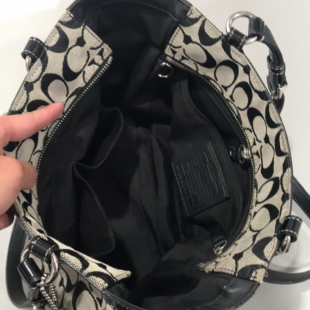 Coach purse - Picture 3 of 3